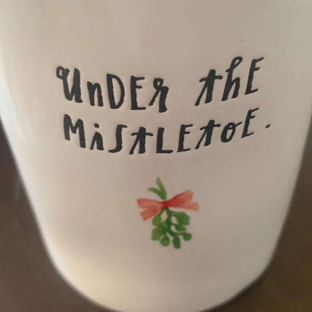 Rae Dunn candle- Under the Mistletoe